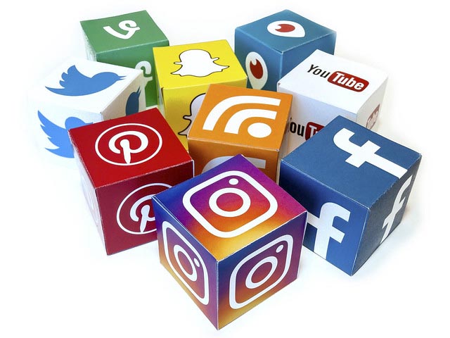 Redes sociales para empresas turísticas Redes sociales para empresas turísticas
